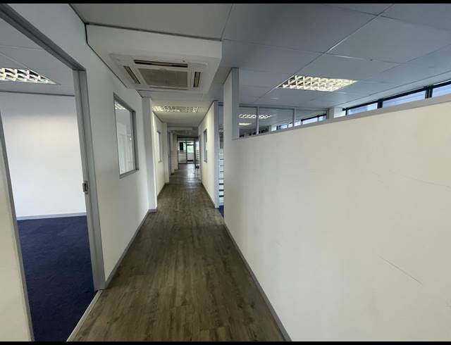 429M² OFFICE TO LET IN RIVONIA